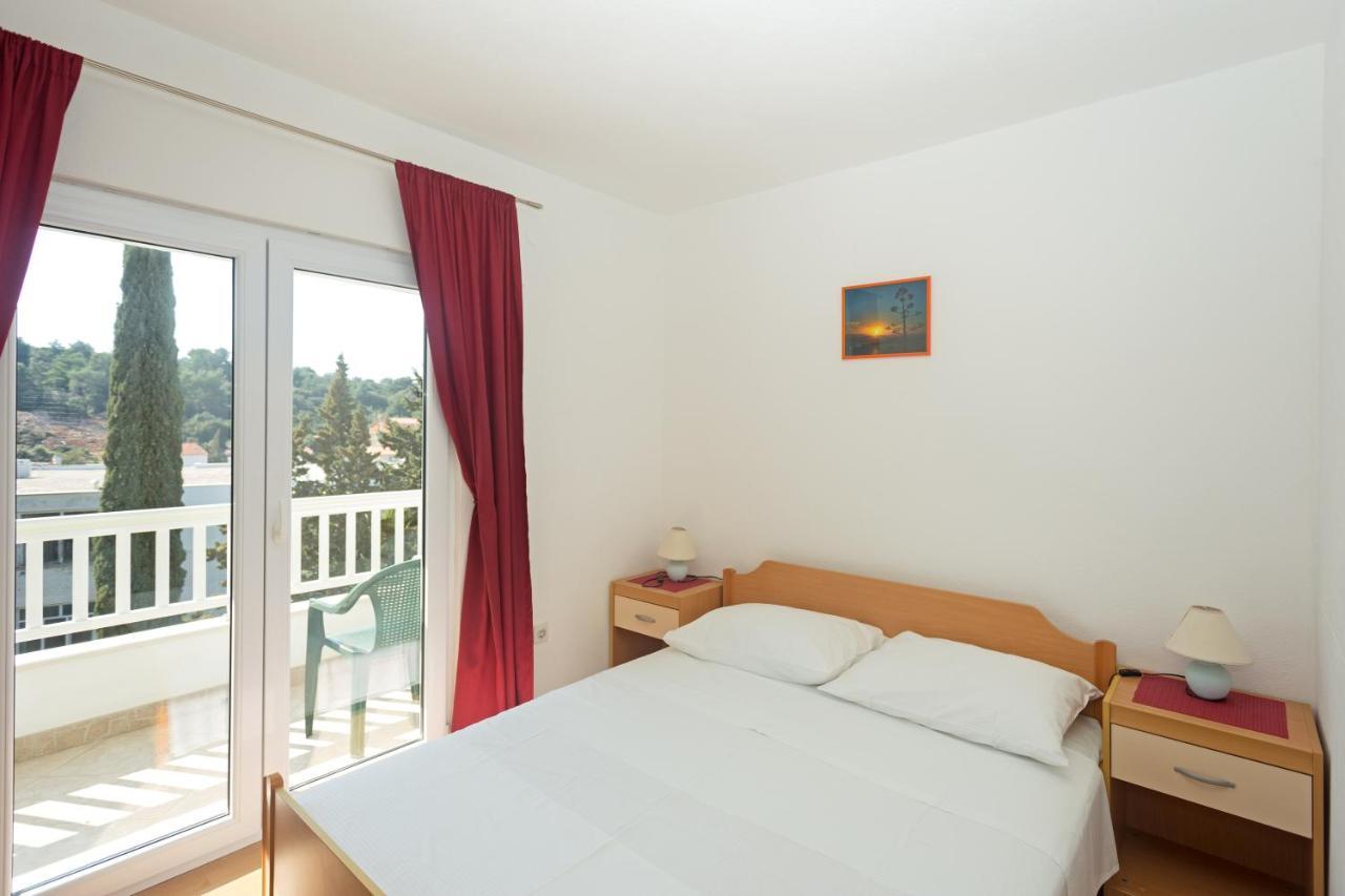 Apartments Dora Hvar Town Exterior foto