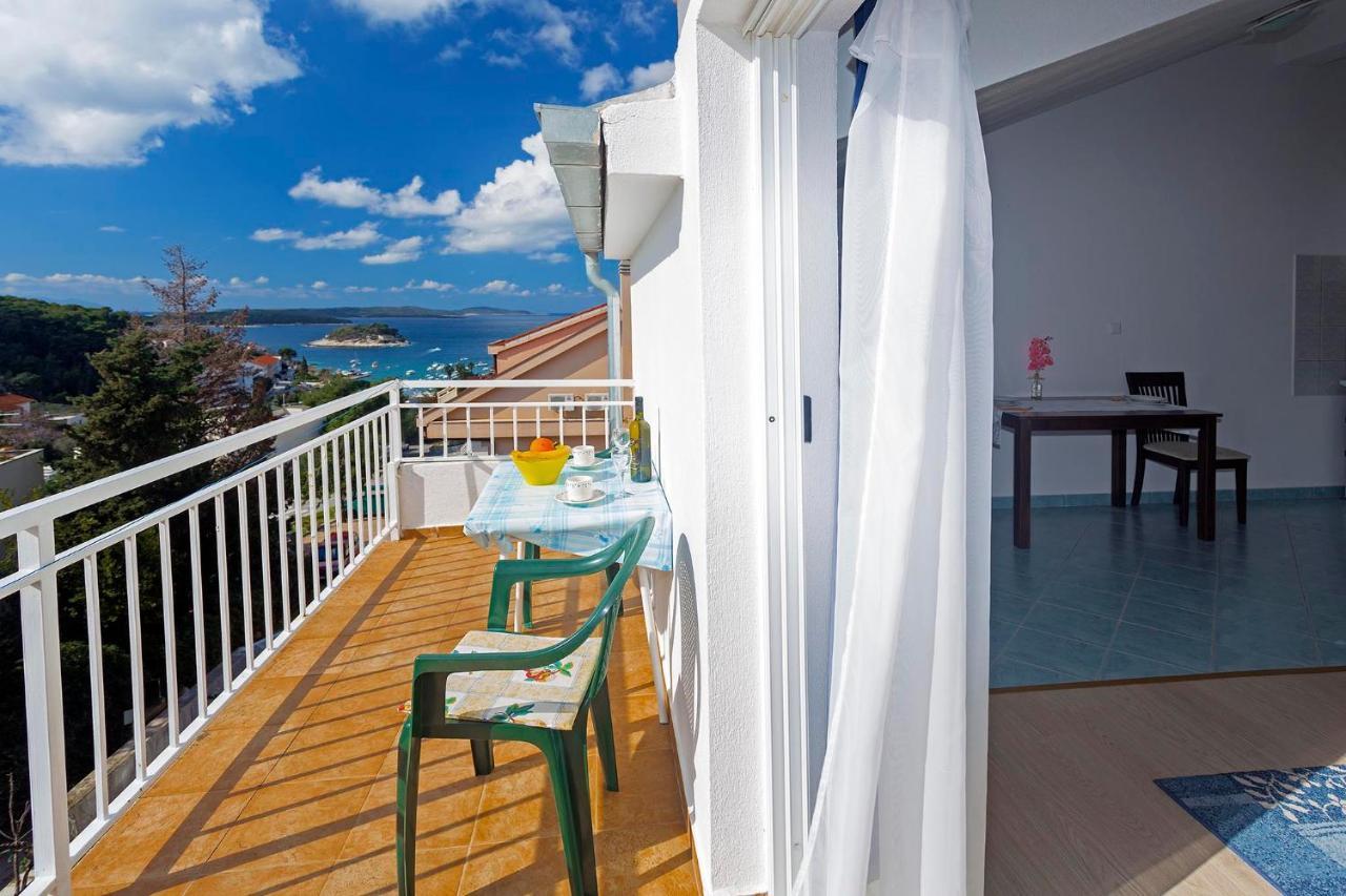 Apartments Dora Hvar Town Exterior foto